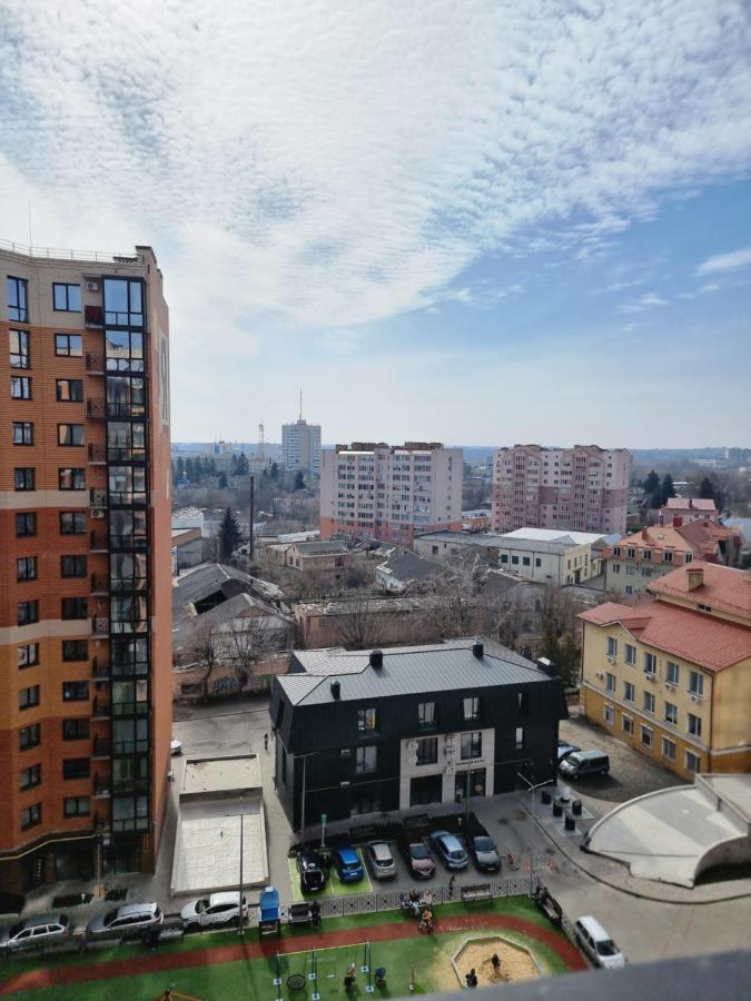 Яровиця Люкс Lutsʼk Esterno foto